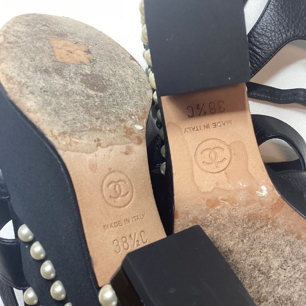 Chanel Calfskin Grosgrain Pearl Wedge‎ Sandals Size EU 38.5 Black - Picture 11 of 16